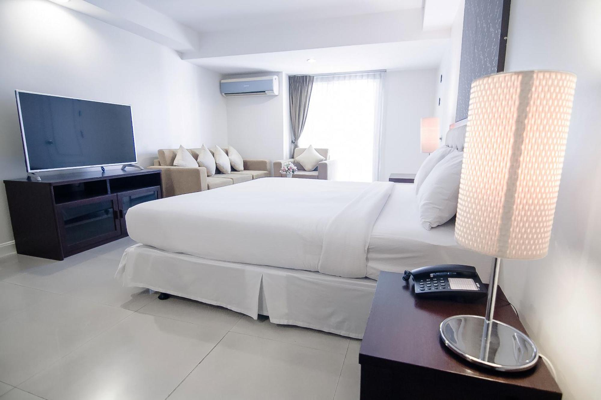 Romance Hotel Bangna Bangkok Esterno foto
