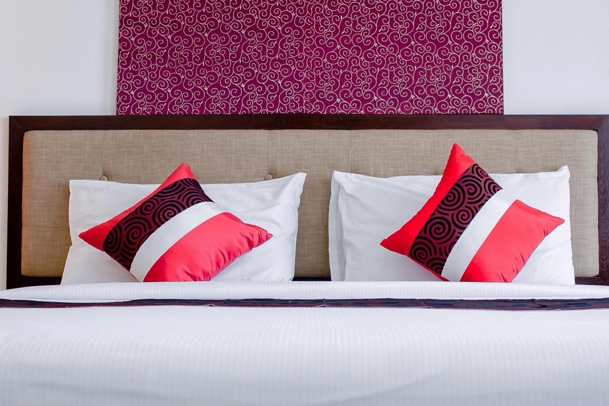 Romance Hotel Bangna Bangkok Esterno foto